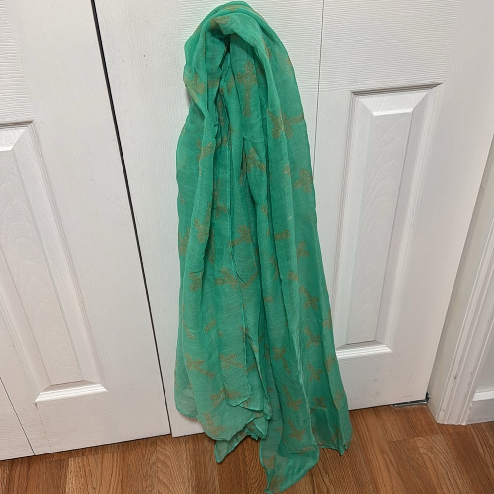Scarf/ wrap - Picture 2 of 3